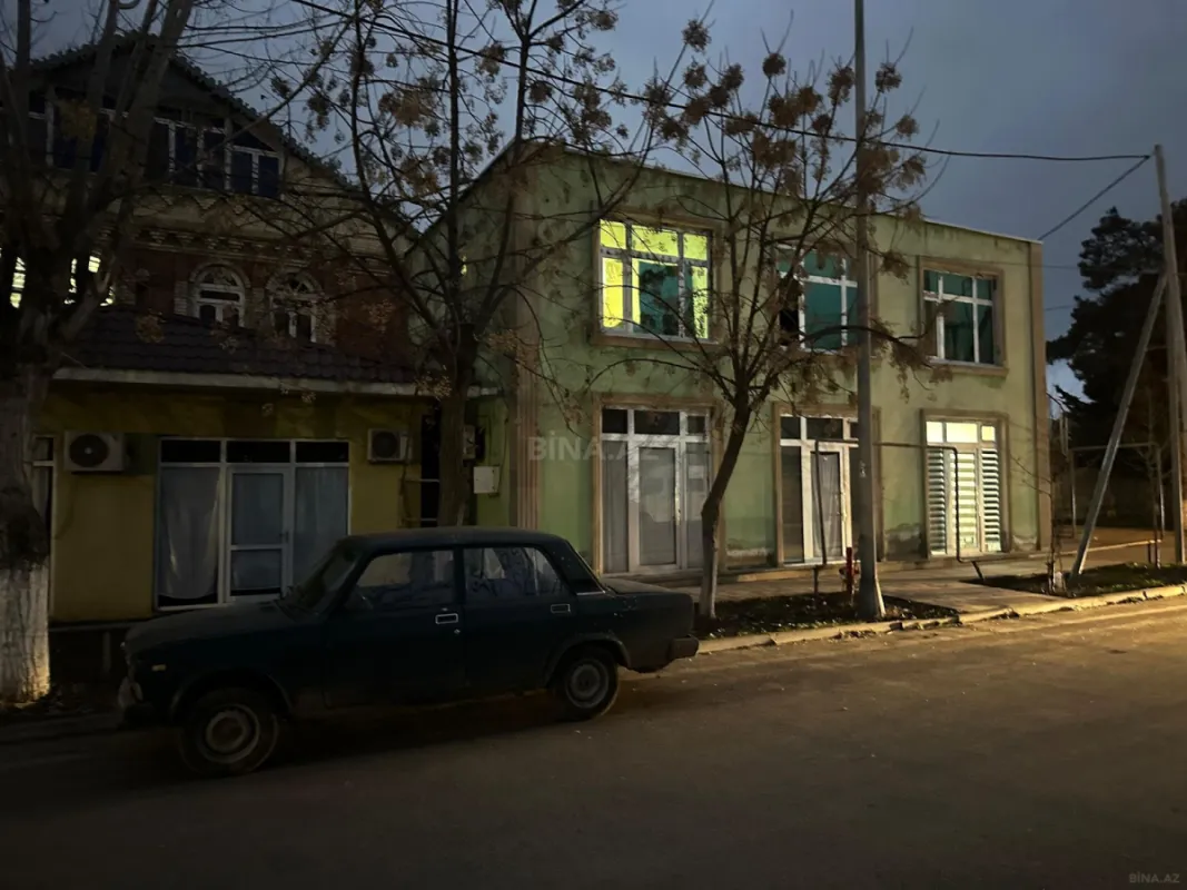 Kirayə verilir 8 otaqlı həyət evi 600 m²