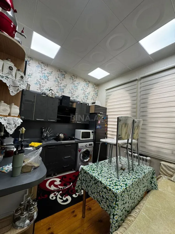 Kirayə verilir 8 otaqlı həyət evi 600 m²