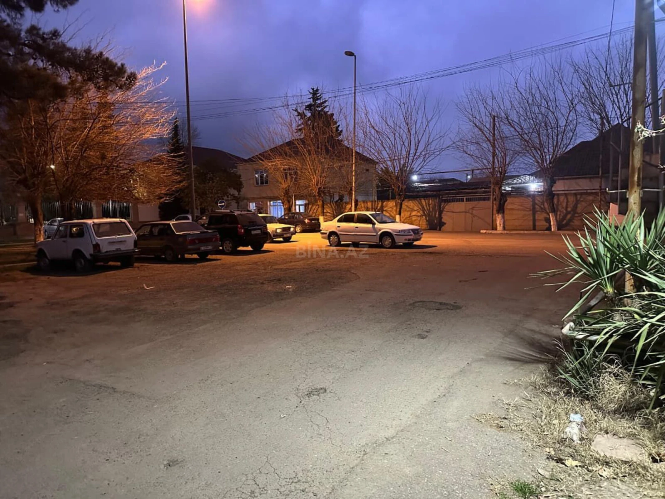 Kirayə verilir 8 otaqlı həyət evi 600 m²