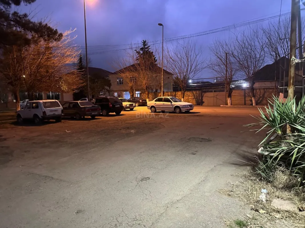 Kirayə verilir 8 otaqlı həyət evi 600 m²