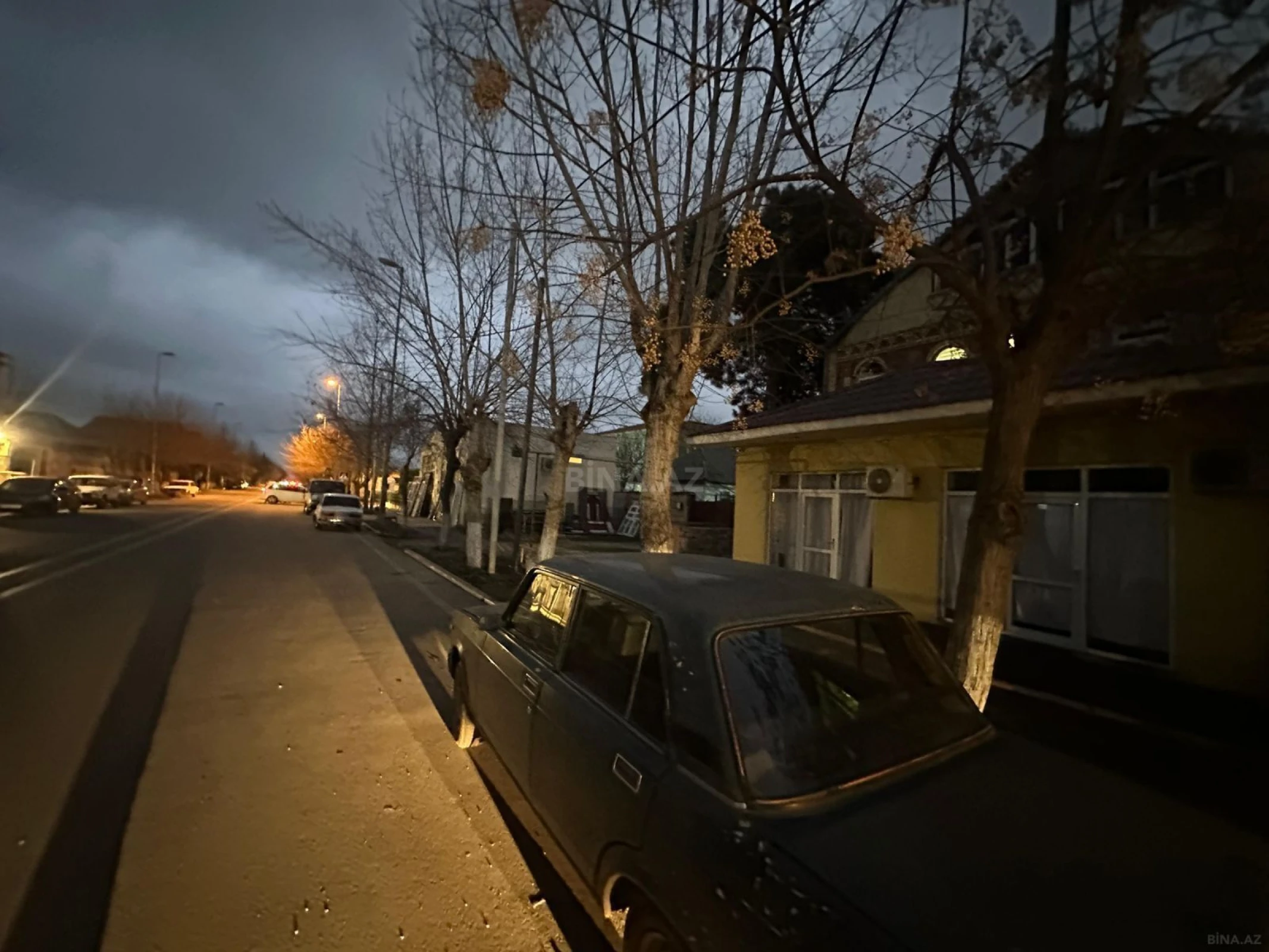 Kirayə verilir 8 otaqlı həyət evi 600 m²