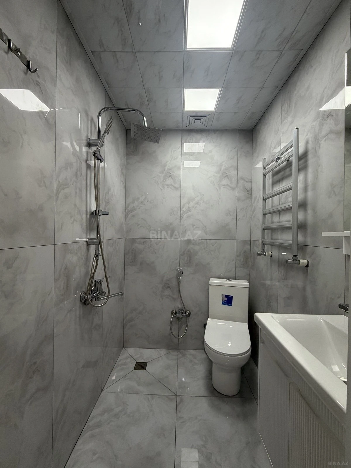 Satılır 2 otaqlı mənzil 44 m²