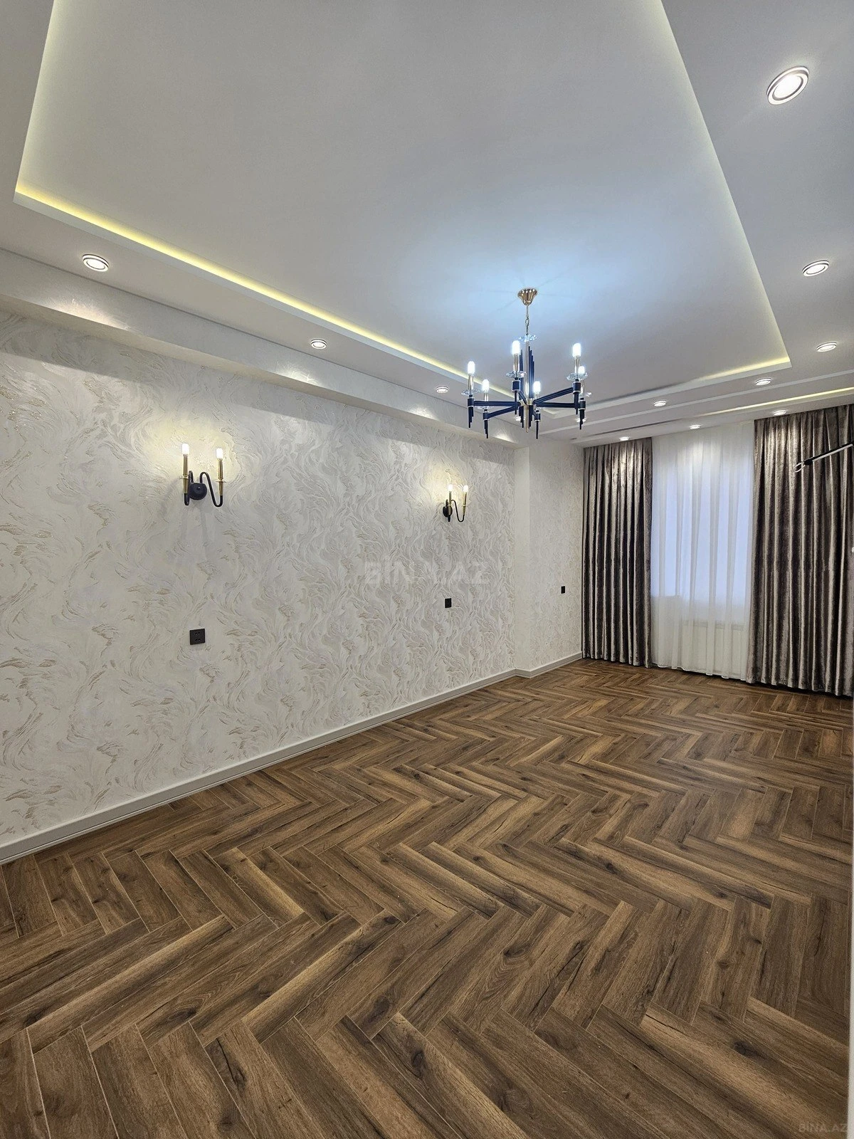 Satılır 2 otaqlı mənzil 65 m²
