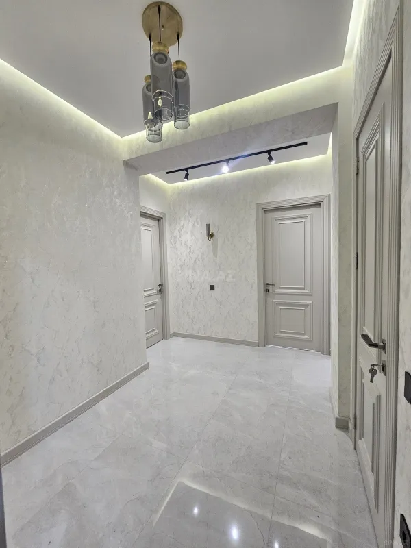 Satılır 2 otaqlı mənzil 65 m²