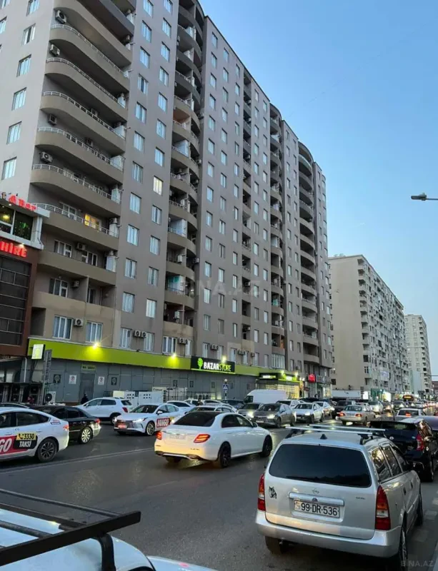 Satılır 2 otaqlı mənzil 63 m²