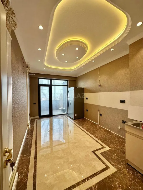 Satılır 2 otaqlı mənzil 112 m²