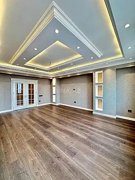 Satılır 2 otaqlı mənzil 112 m²