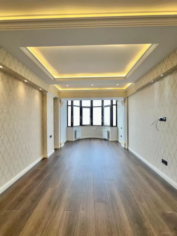 Satılır 2 otaqlı mənzil 112 m²