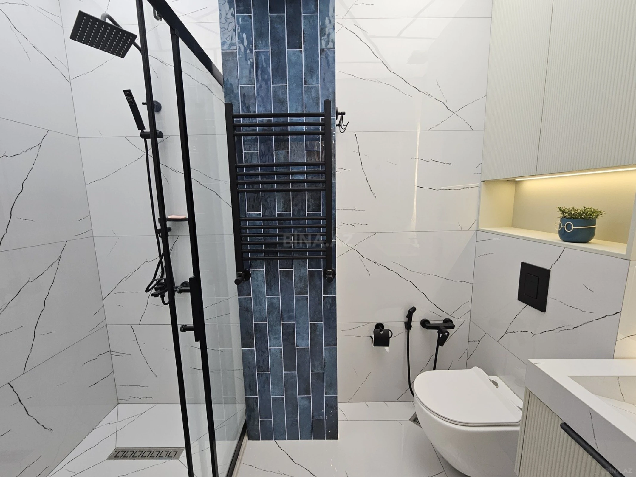 Satılır 2 otaqlı mənzil 77 m²