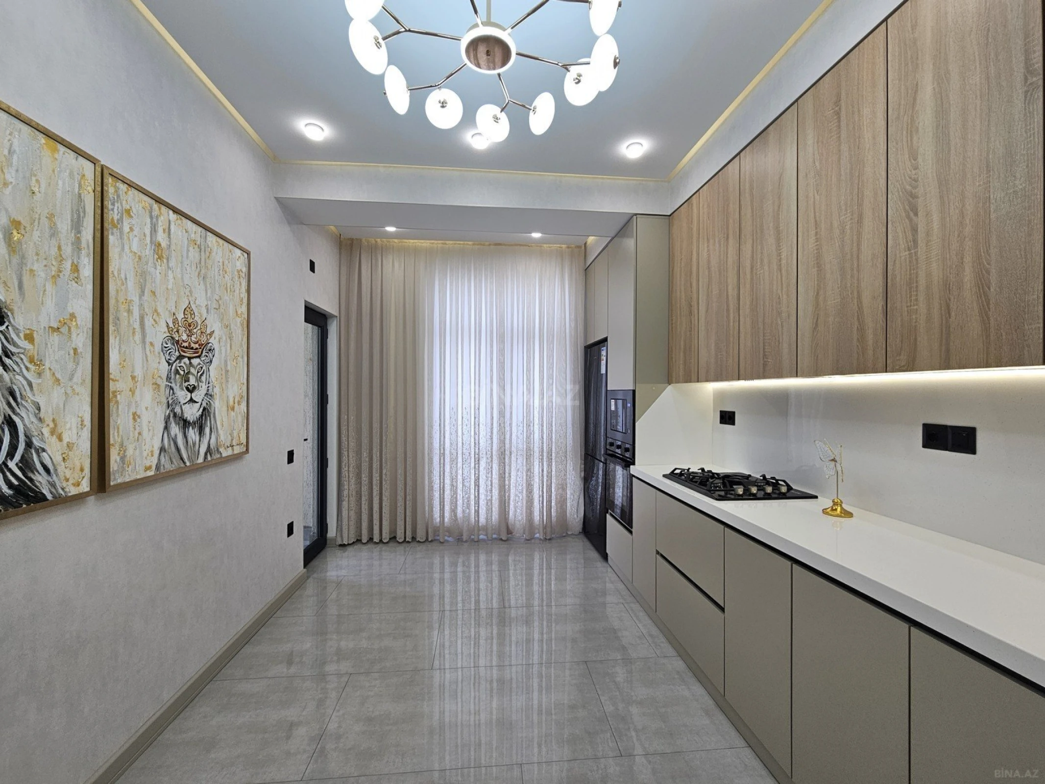 Satılır 2 otaqlı mənzil 77 m²