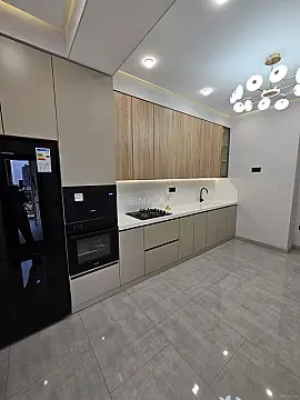 Satılır 2 otaqlı mənzil 77 m²