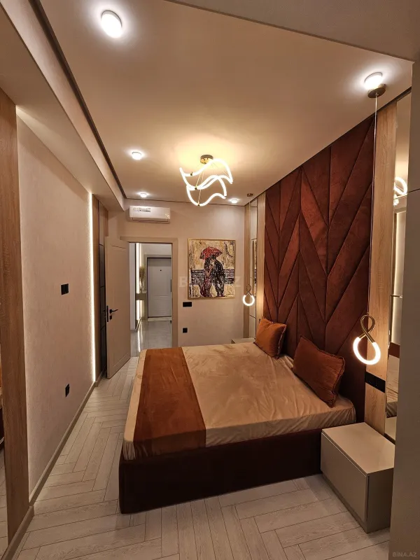 Satılır 2 otaqlı mənzil 77 m²