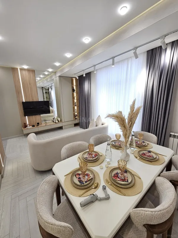 Satılır 2 otaqlı mənzil 77 m²