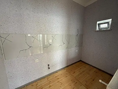 Satılır 1 otaqlı həyət evi 40 m²