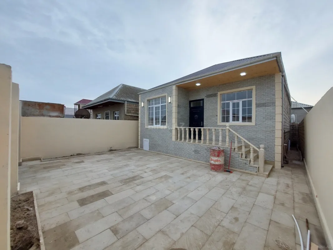 Satılır 3 otaqlı həyət evi 100 m²