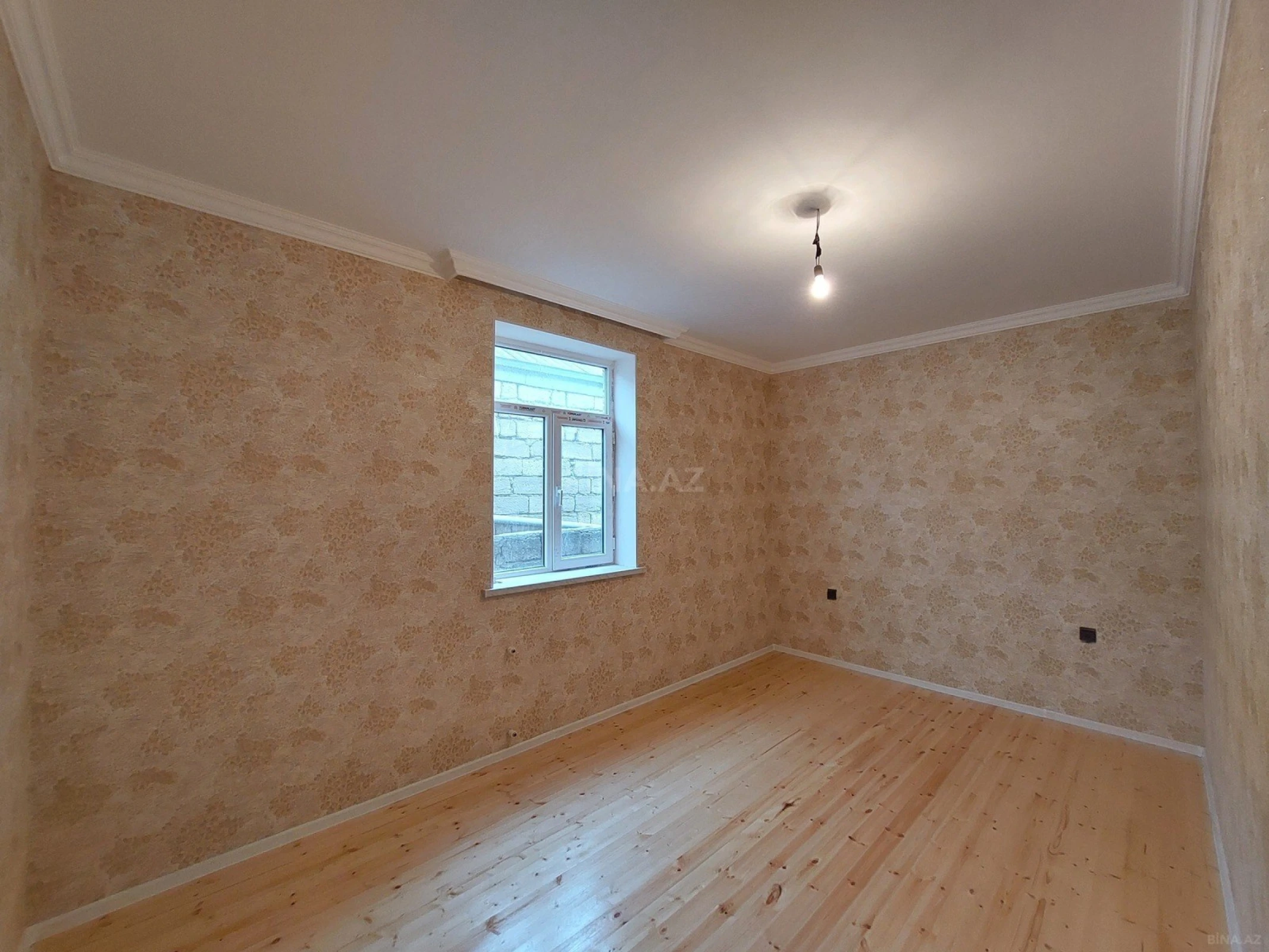 Satılır 3 otaqlı həyət evi 100 m²