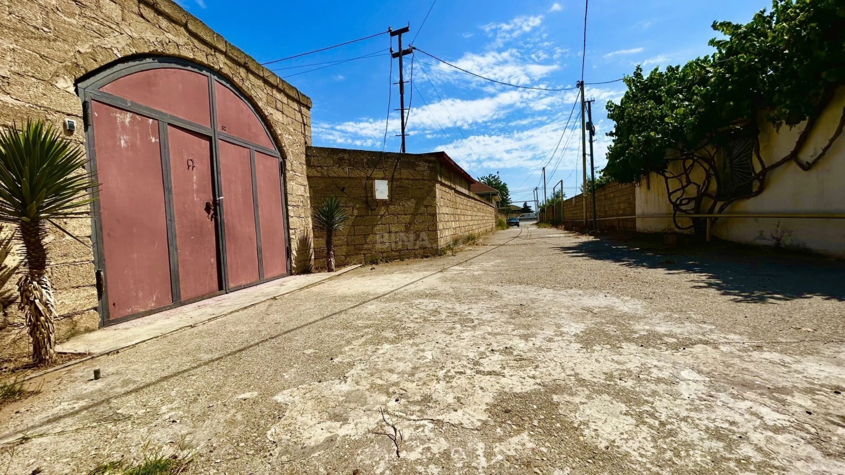 Satılır 6 otaqlı həyət evi 172 m²