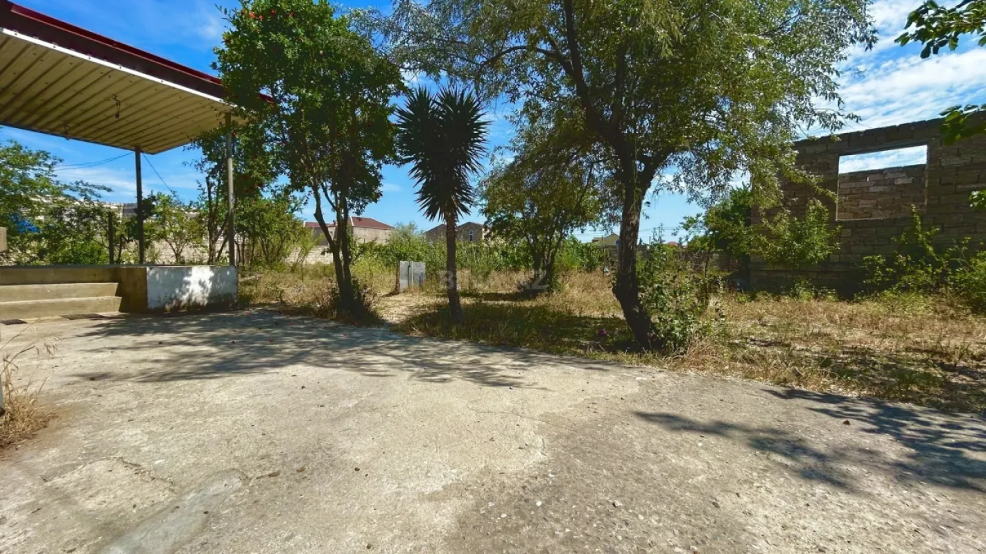 Satılır 6 otaqlı həyət evi 172 m²