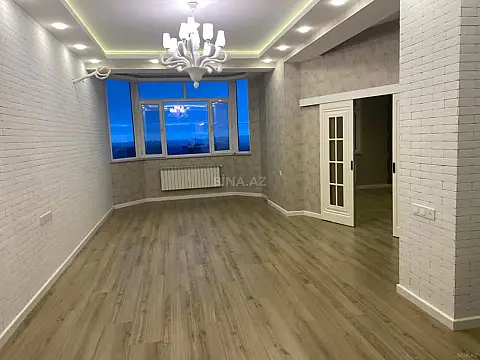 Satılır 4 otaqlı mənzil 94 m² — Bakı, İnşaatçılar 4 otaq 94.00 m²