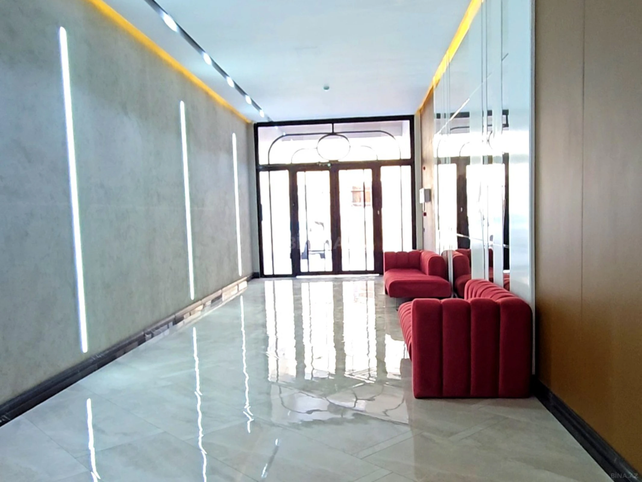 Satılır 2 otaqlı mənzil 104.4 m²