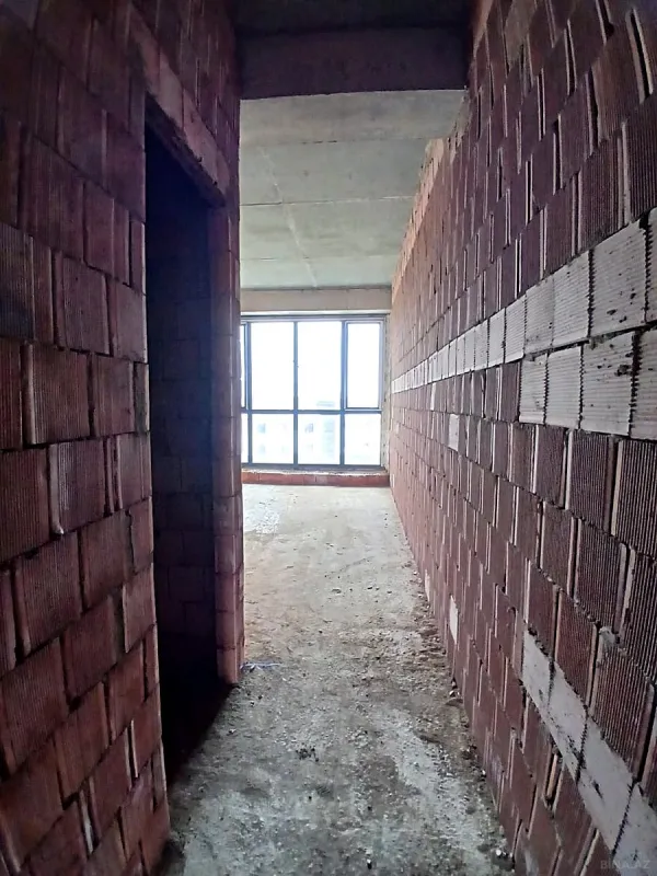 Satılır 2 otaqlı mənzil 104.4 m²