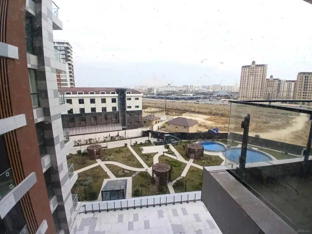 Satılır 2 otaqlı mənzil 104.4 m²