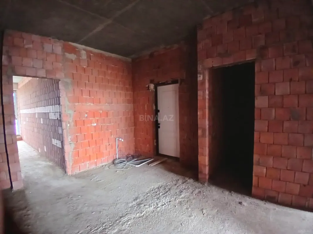 Satılır 2 otaqlı mənzil 104.4 m²