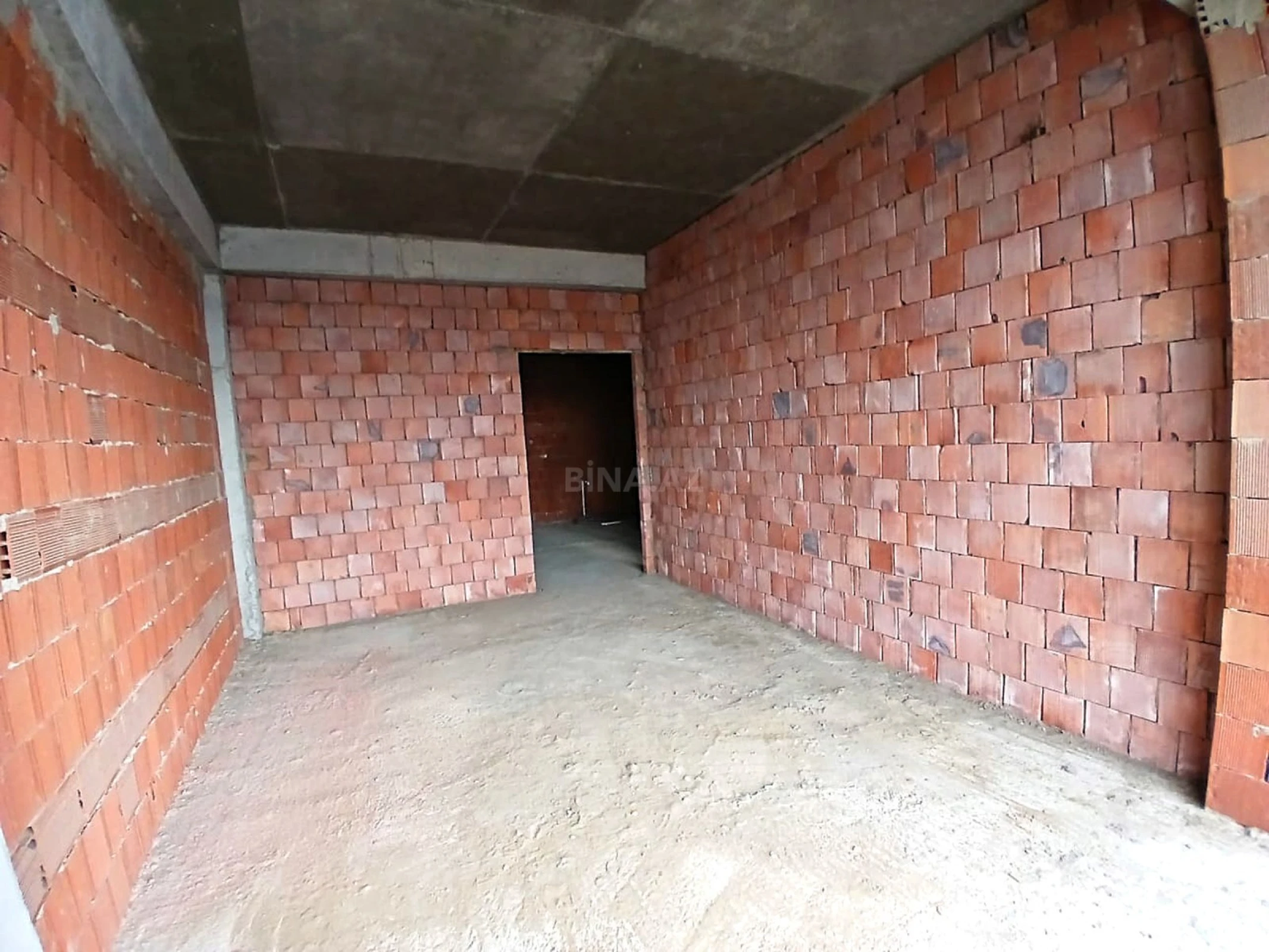 Satılır 2 otaqlı mənzil 104.4 m²