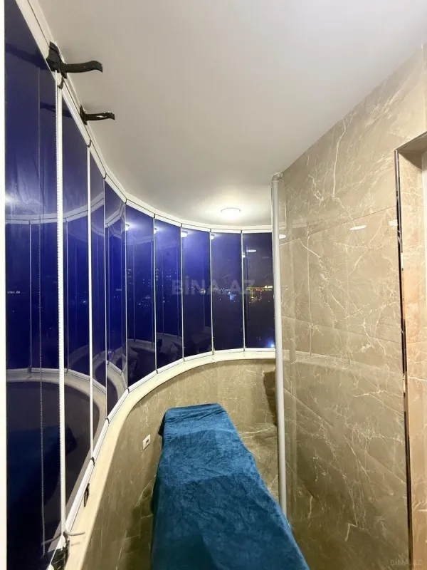 Satılır 3 otaqlı mənzil 145 m²