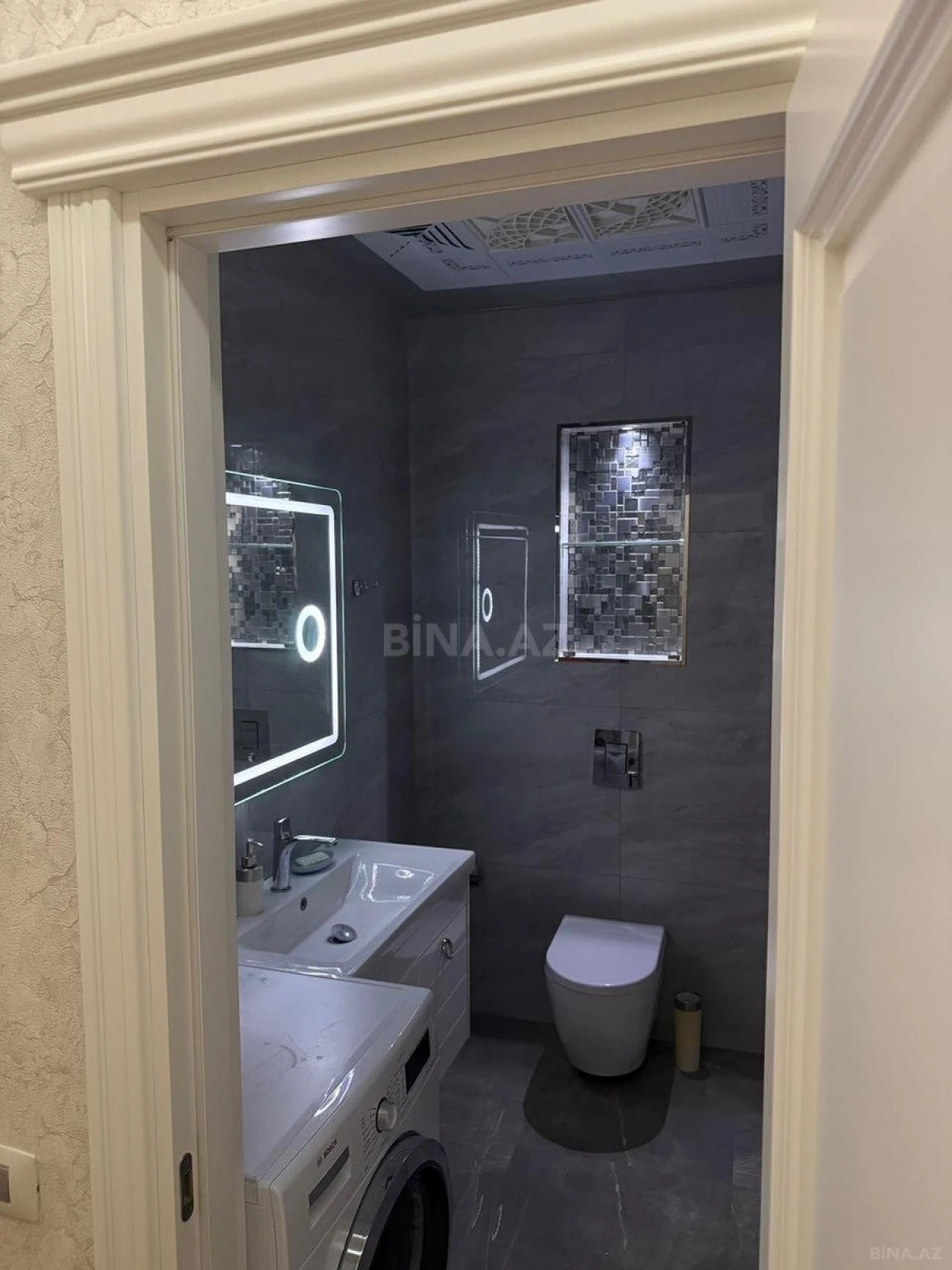 Satılır 3 otaqlı mənzil 145 m²