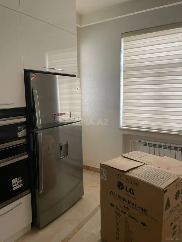 Kirayə verilir 6 otaqlı mənzil 250 m²
