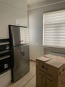Kirayə verilir 6 otaqlı mənzil 250 m²