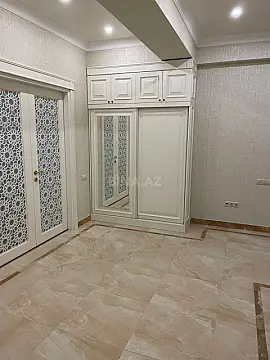 Kirayə verilir 6 otaqlı mənzil 250 m²