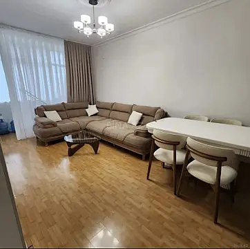 Kirayə verilir 4 otaqlı mənzil 100 m² — Bakı 4 otaq 100.00 m²
