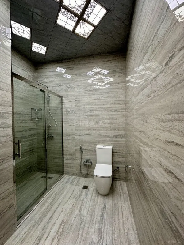 Satılır 3 otaqlı mənzil 145 m²