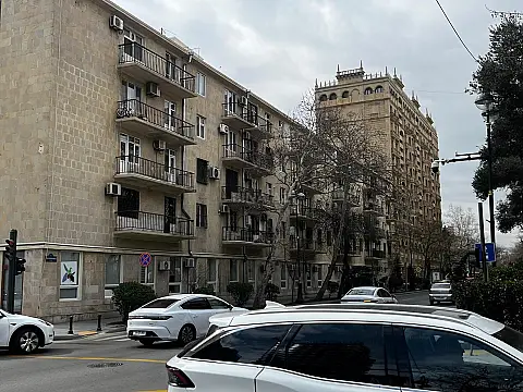 Kirayə verilir 3 otaqlı mənzil 75 m² — Bakı 3 otaq 75.00 m²