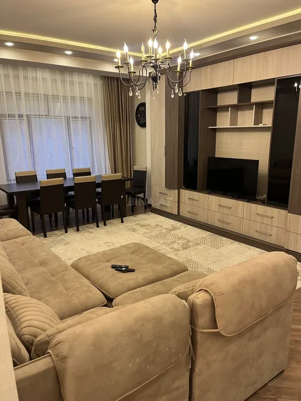 Kirayə verilir 3 otaqlı mənzil 110 m²