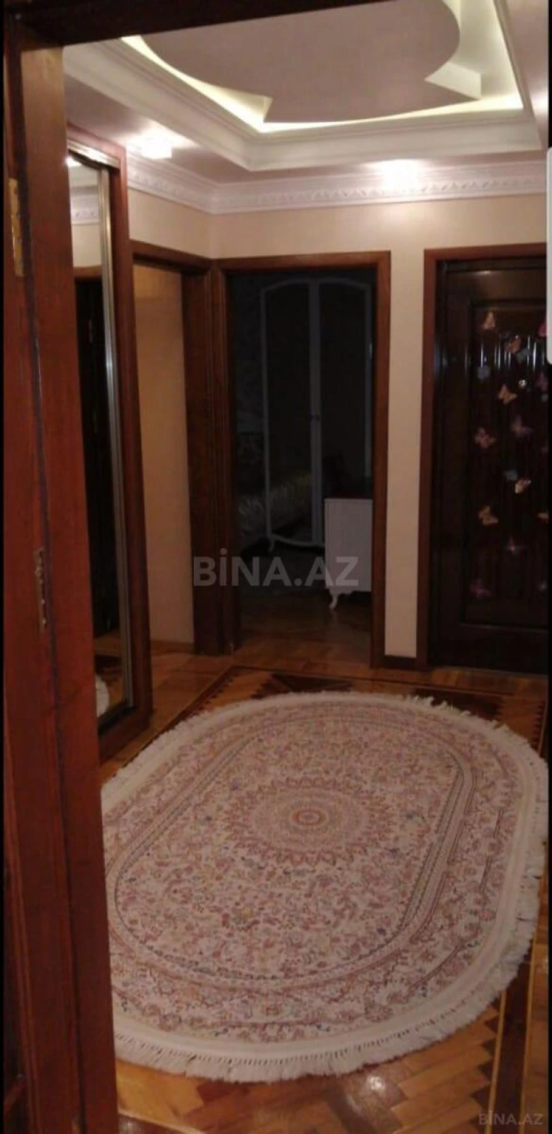 Satılır 4 otaqlı mənzil 100 m²