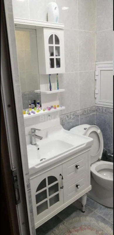 Satılır 4 otaqlı mənzil 100 m²