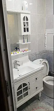 Satılır 4 otaqlı mənzil 100 m²