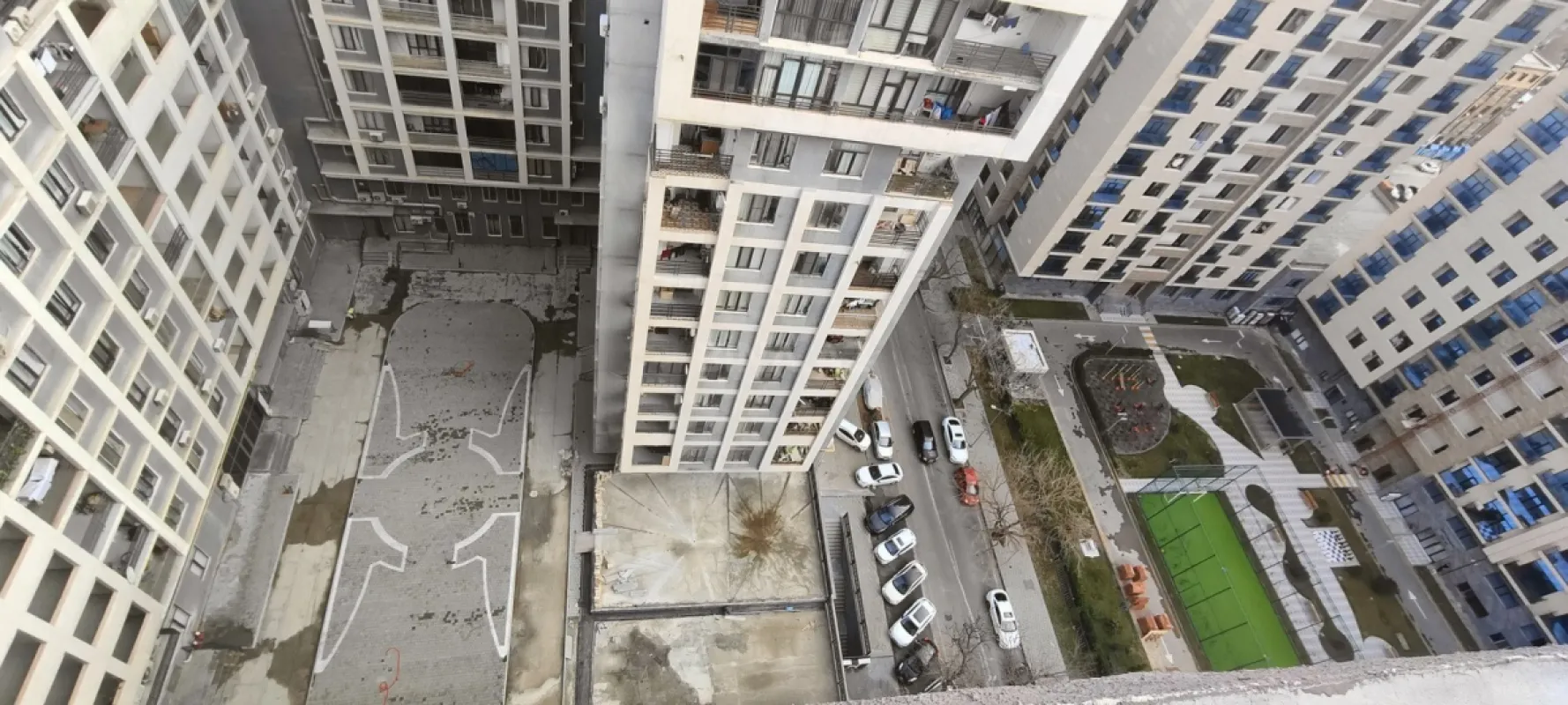 Satılır 3 otaqlı mənzil 150 m²