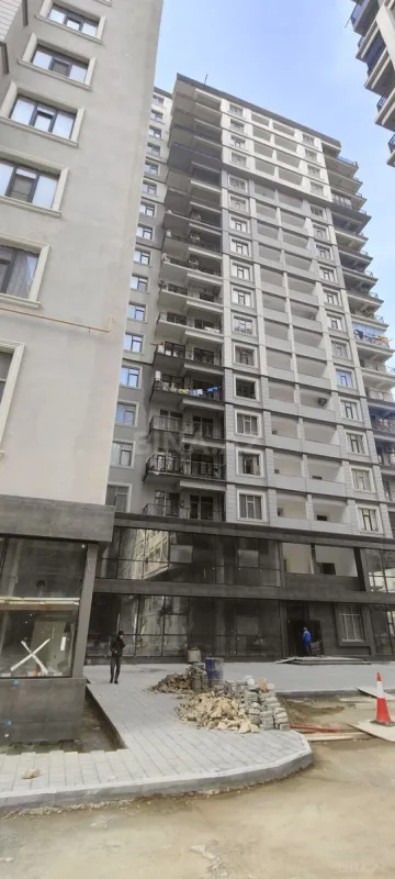 Satılır 3 otaqlı mənzil 150 m²