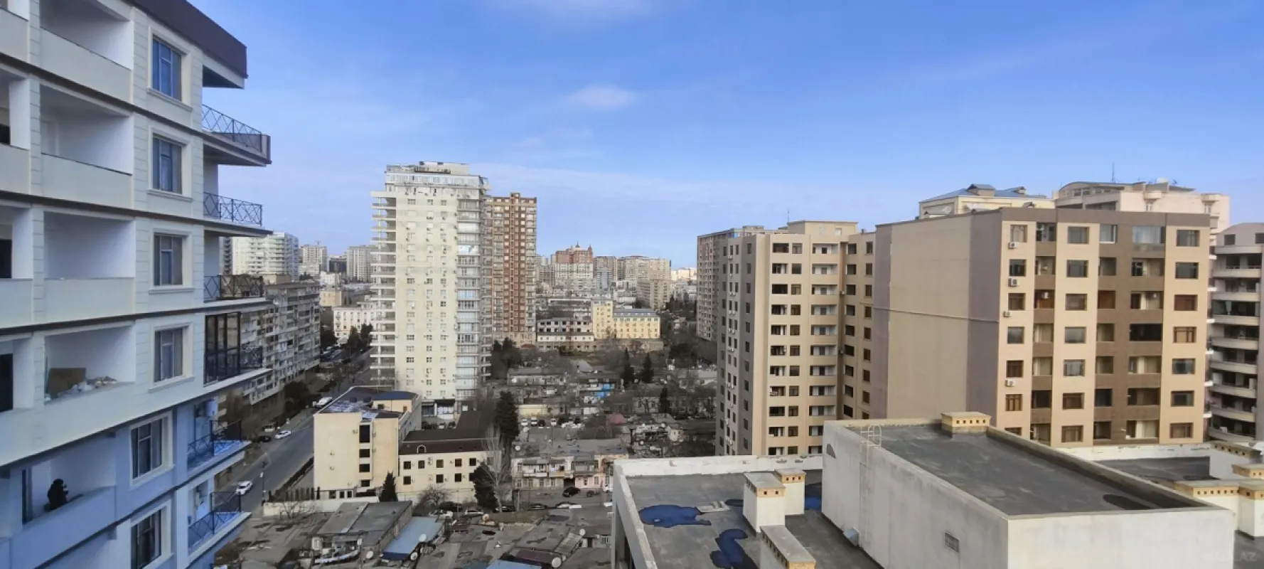 Satılır 3 otaqlı mənzil 150 m²