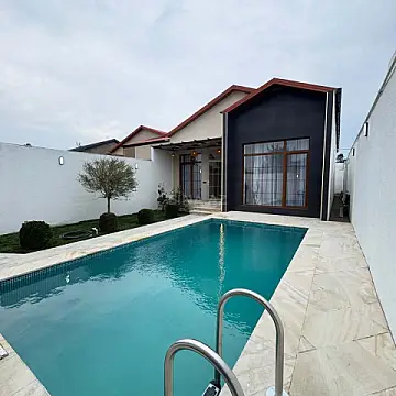 Satılır 4 otaqlı həyət evi 120 m²