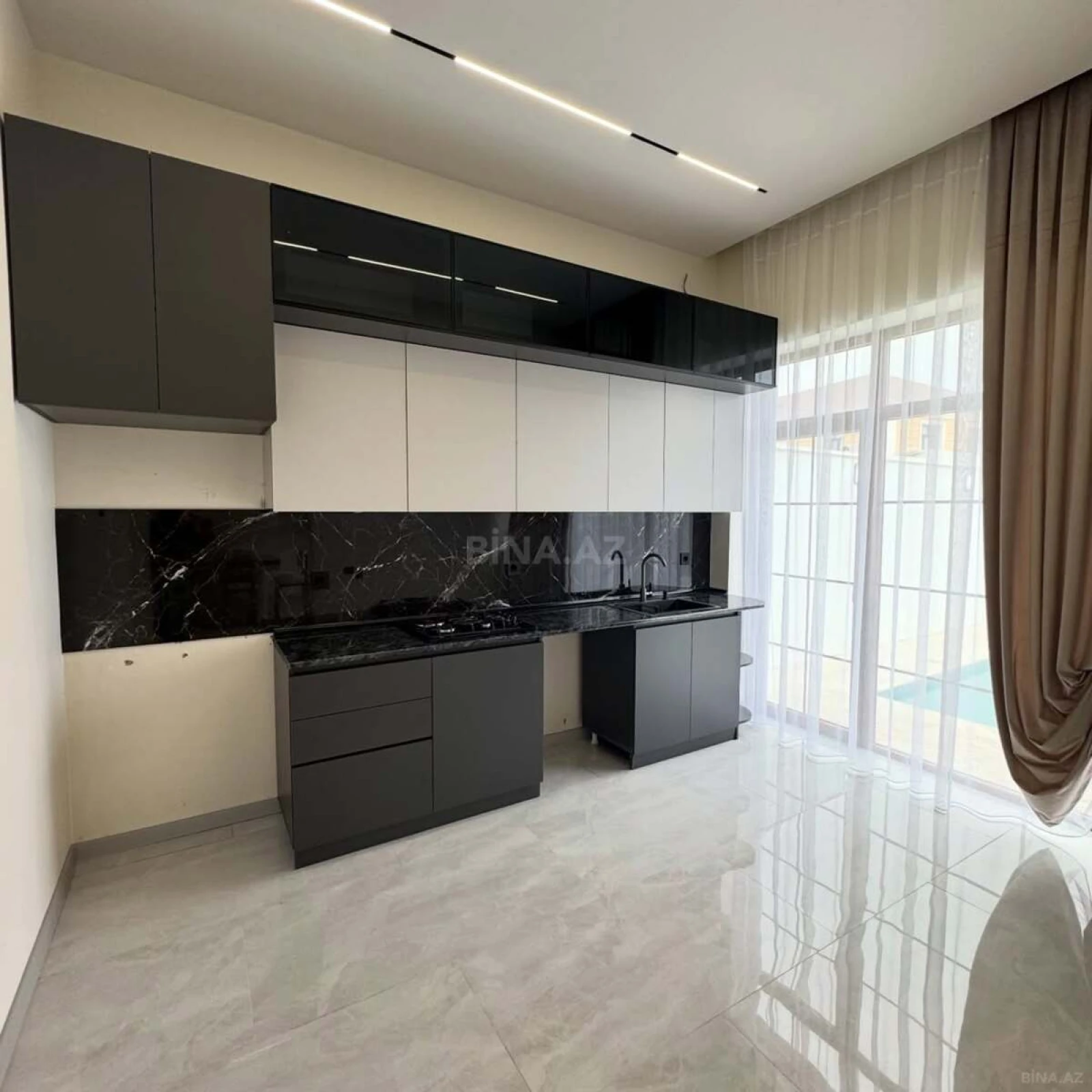 Satılır 4 otaqlı həyət evi 120 m²