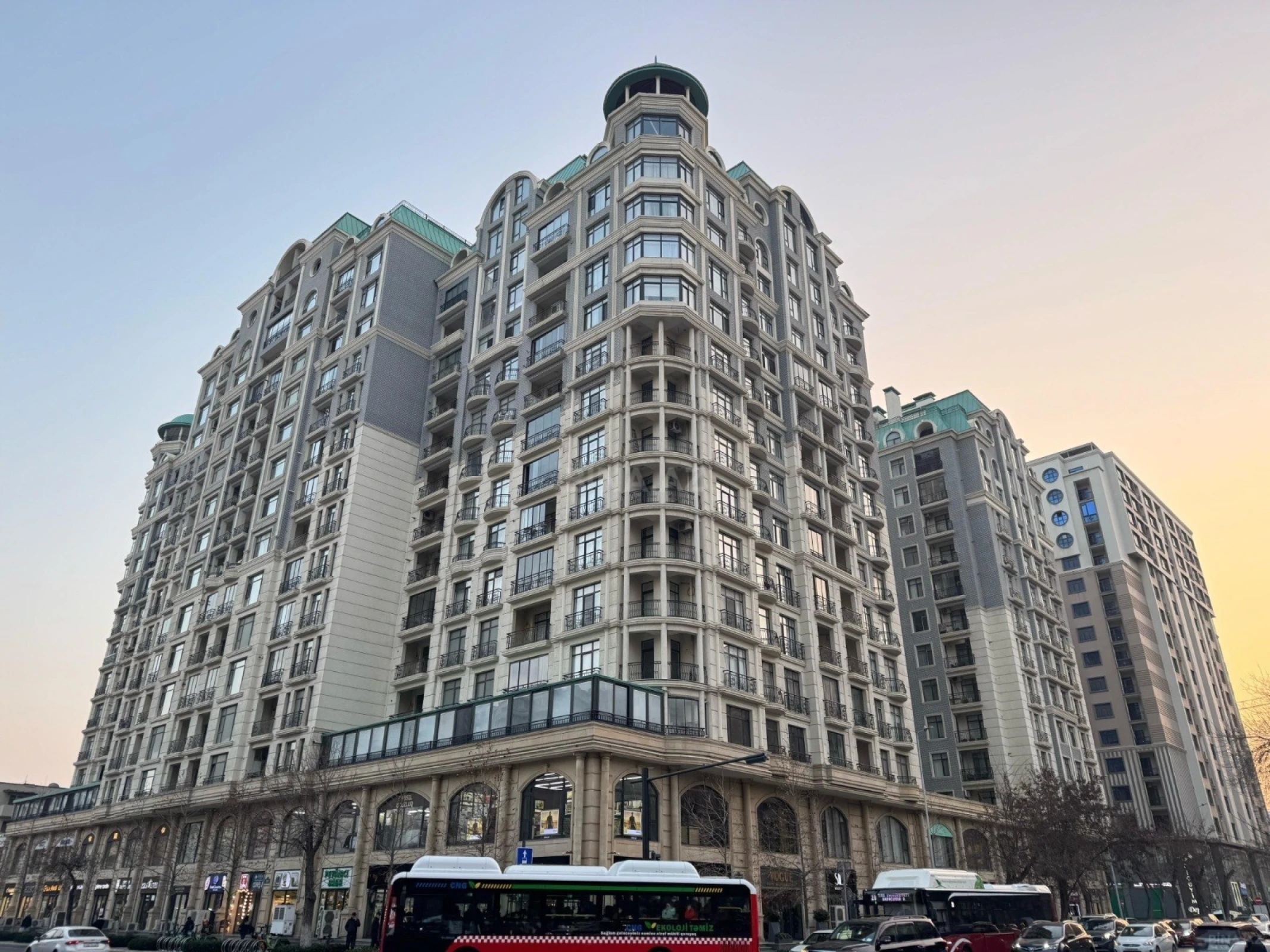 Kirayə verilir 2 otaqlı mənzil 80 m²