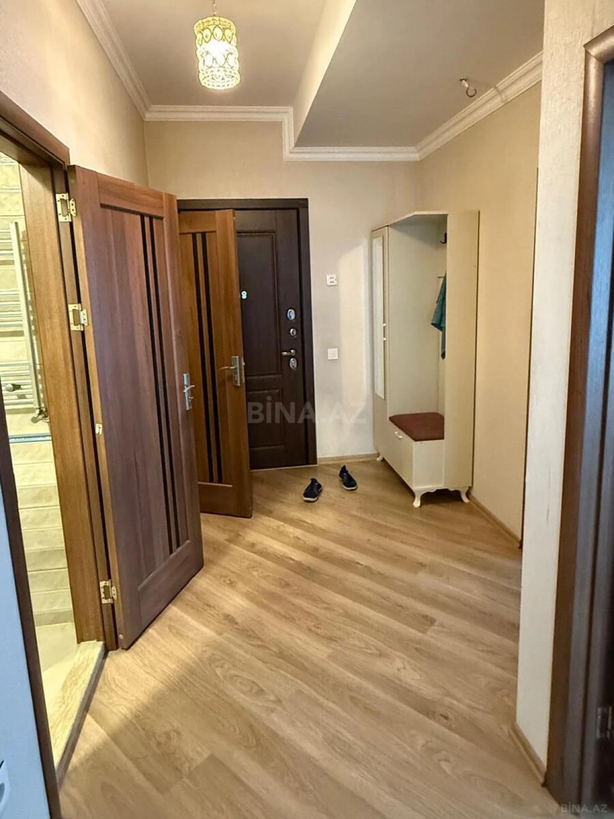 Kirayə verilir 2 otaqlı mənzil 80 m²