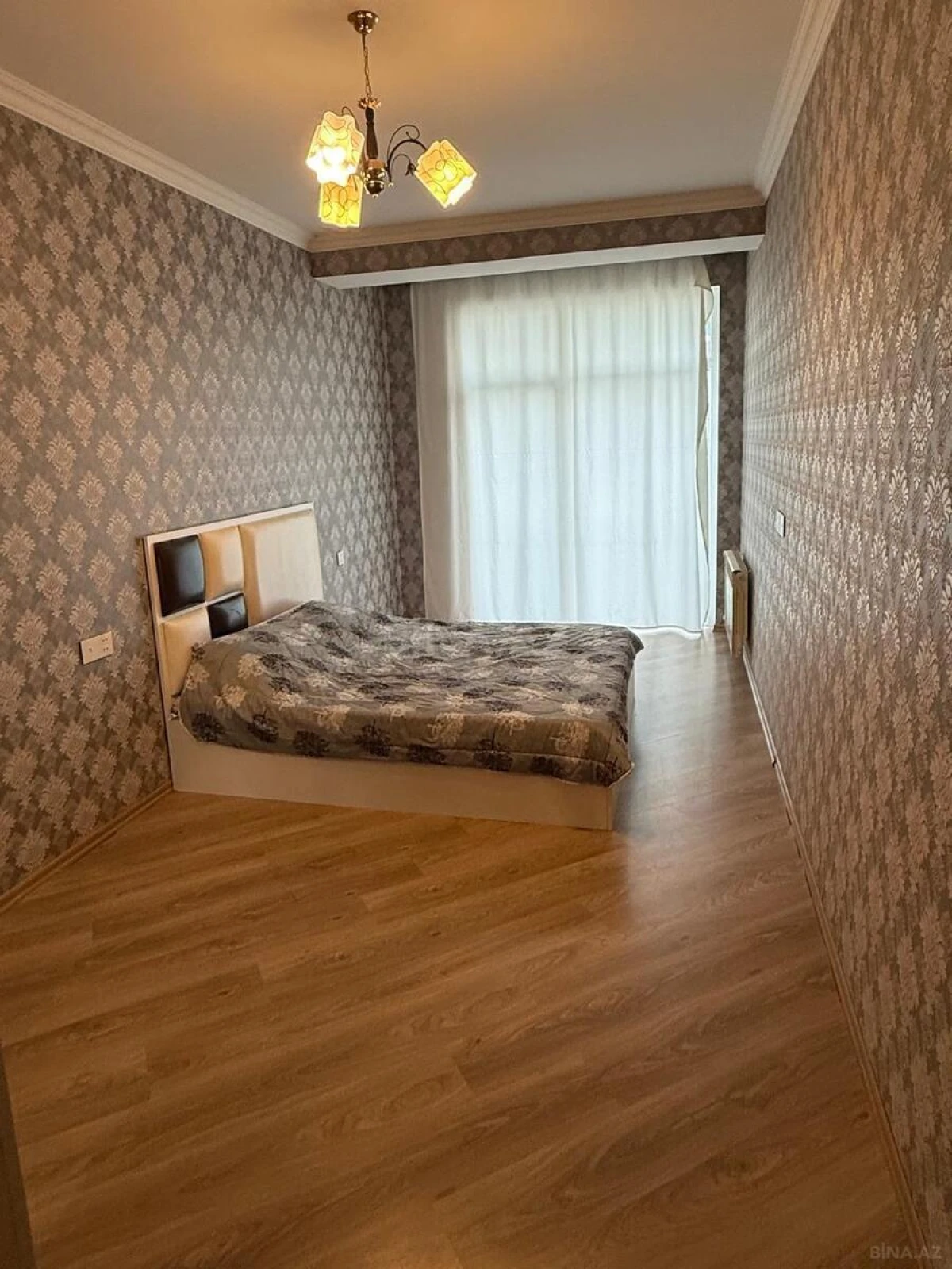 Kirayə verilir 2 otaqlı mənzil 80 m²