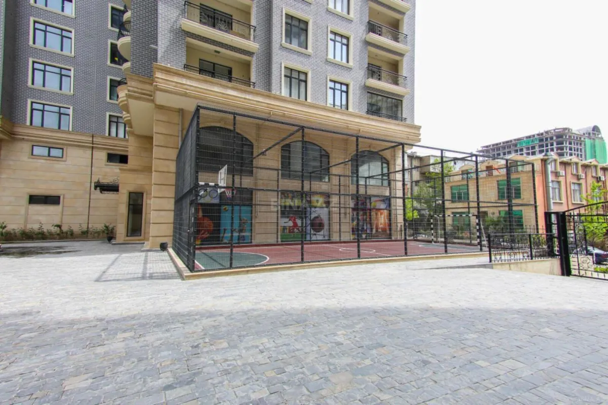 Kirayə verilir 2 otaqlı mənzil 80 m²