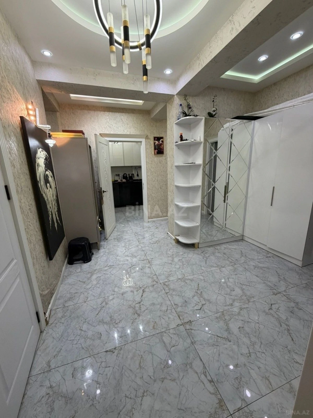 Satılır 3 otaqlı mənzil 100 m²